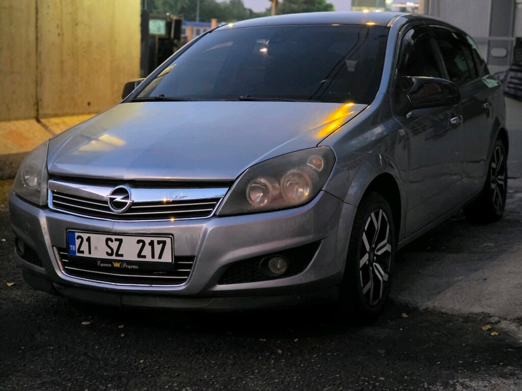 OPEL ASTRA H 2011 - 2