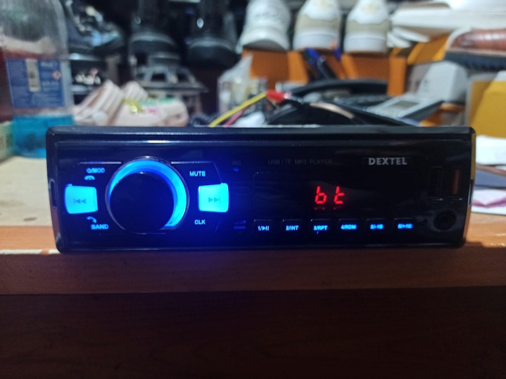 sıfır ayarında USB AUX RADYO BULUTUT ÇİFT anfi çıkışlı oto teyp - 5