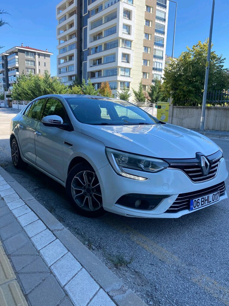 SATILIK DEĞİŞENSİZ BOYASIZ KAYITSIZ 1.6 BEZİN LPG Lİ MEGANE 4 - 12