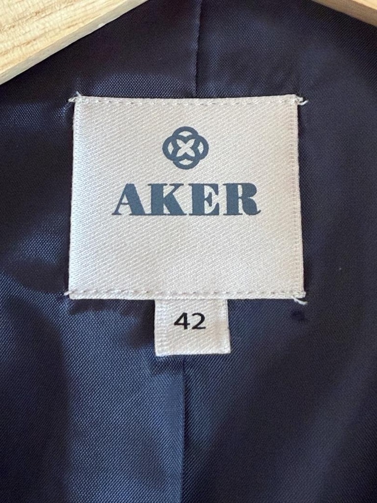 AKER Siyah Dokulu Kumaş Kruvaze Takım - 12