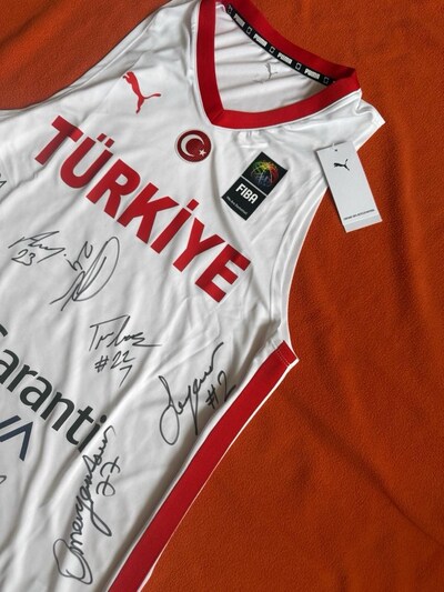 Türkiye Erkek Milli Basketbol İmzalı Forması Güncel Sezon