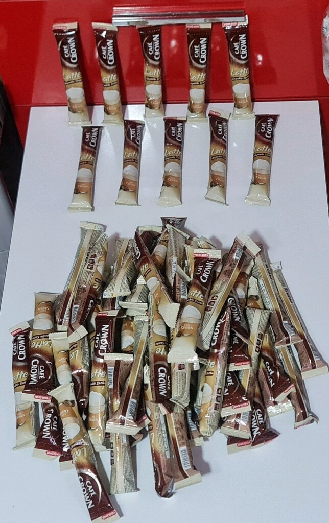 10 adet Cafe Crown LATTE 17 gr. 10 lu paketler halindedir. - 8