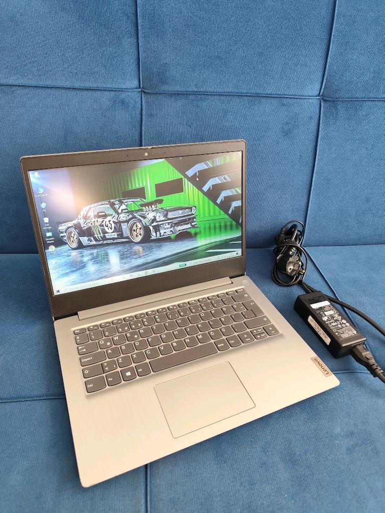 Lenovo IdeaPad Laptop - İ5 10.Nesil - 8 GB Ram 256 GB SSD - 3