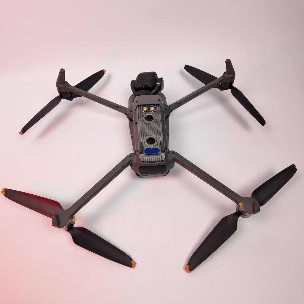 DJI MAVIC 3 CLASSIC DRONE KUTUSUNDA İKİNCİ EL TEMİZ CİHAZ - 10
