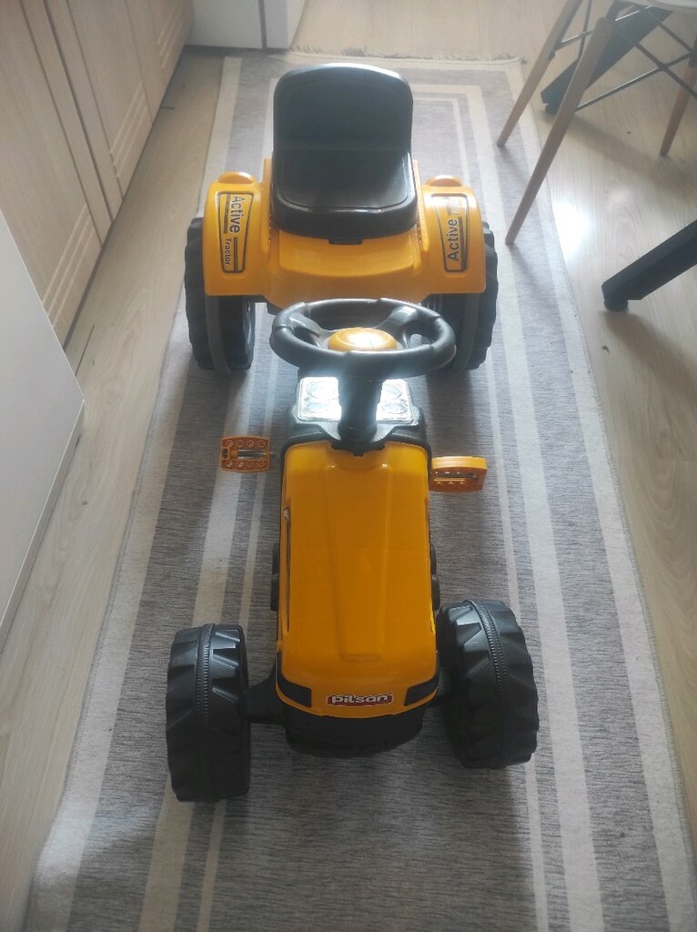 oyuncak büyük traktör - 6