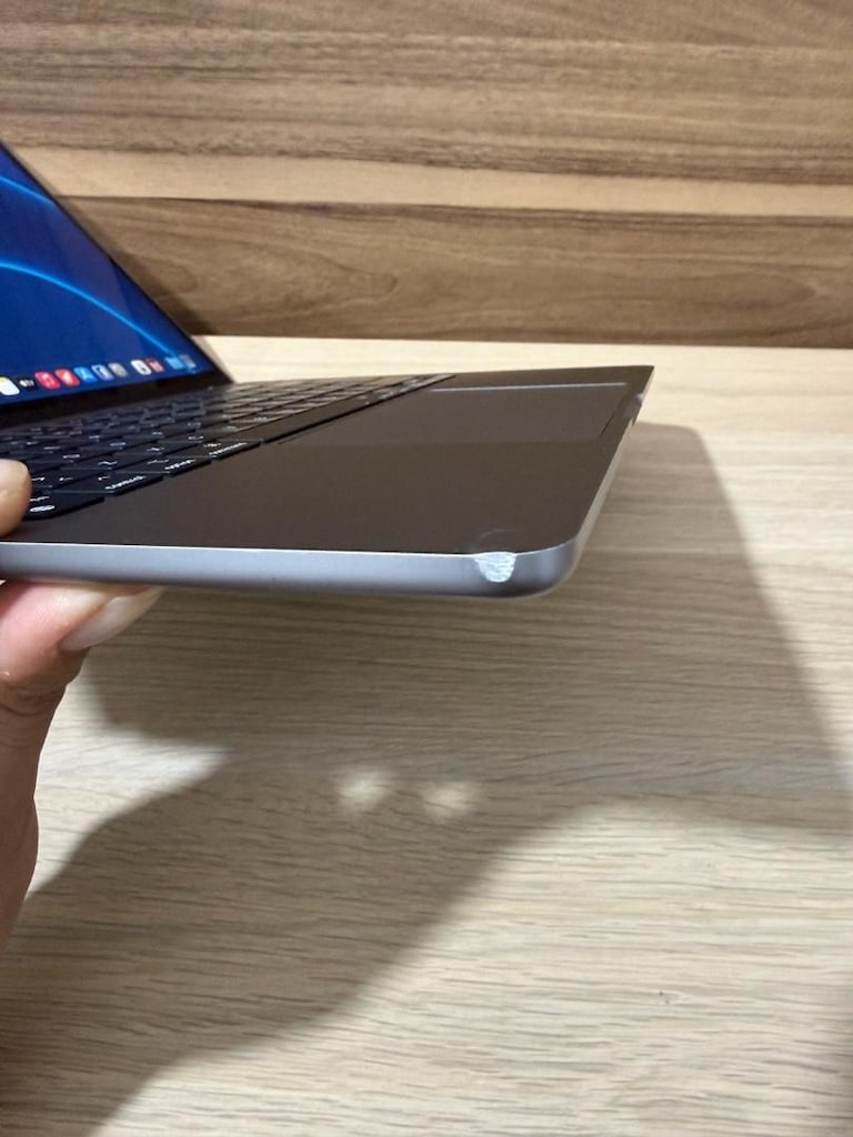 MacBook Air / M2 / 13 inç / 16 GB Ram / 256 GB Ssd - 10