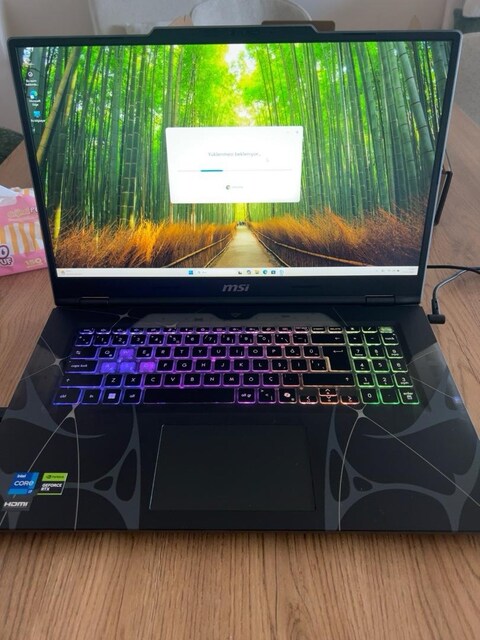 MSI Cyborg 17 B13WFKGA14-092XTRA14 Intel Core I7 13620H 16GB 1tb SSD