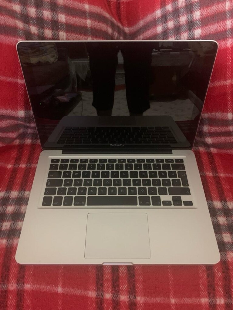 MacBook Pro mid2010 - 9