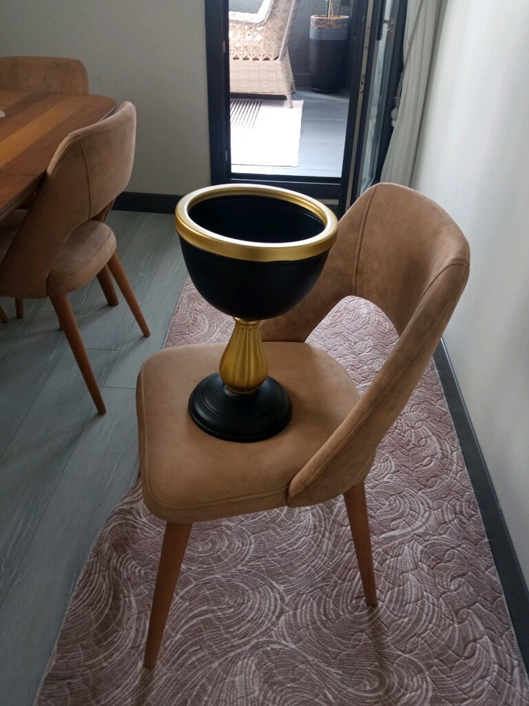 Gold metal saksı birkaç ay kullanıldı tertemiz ölçüsü yükseklik - 3