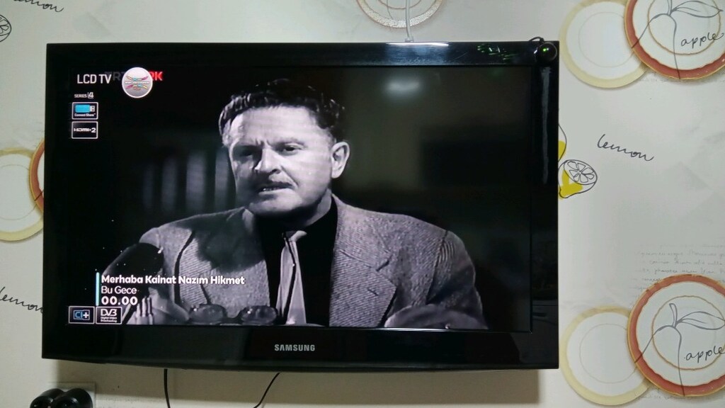 SAMSUNG 82 EKRAN 32 İNC TV - 9