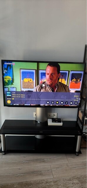 Samsung 46’’ 46H5373 117 Ekran Full HD LED Tv ve TV ünitesi Set