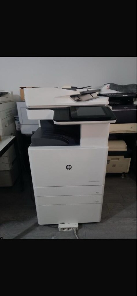 Color LaserJet Managed MFP E77825 fotokopi makinesi - 2