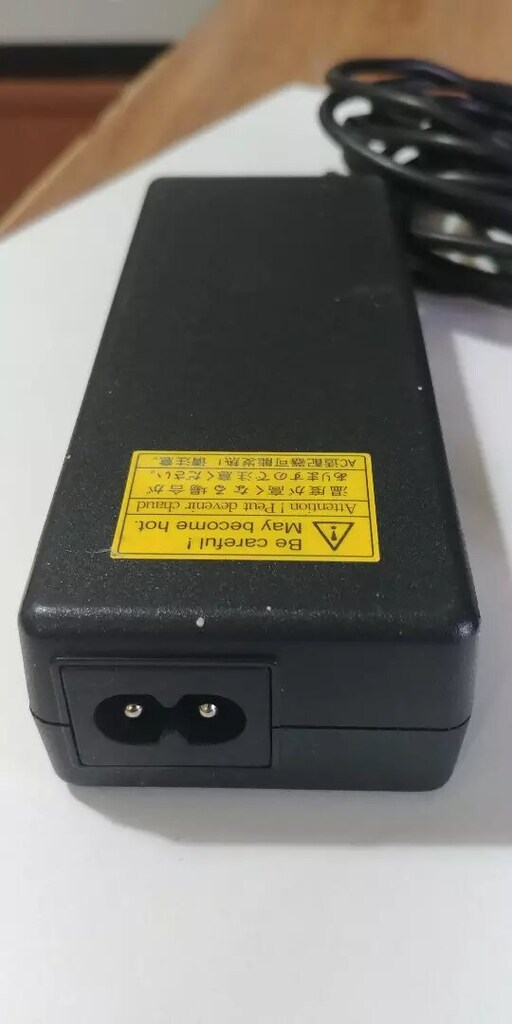 Orjinal Toshiba 15v - 5a Adaptör (İğne Pinli Soket) - 6