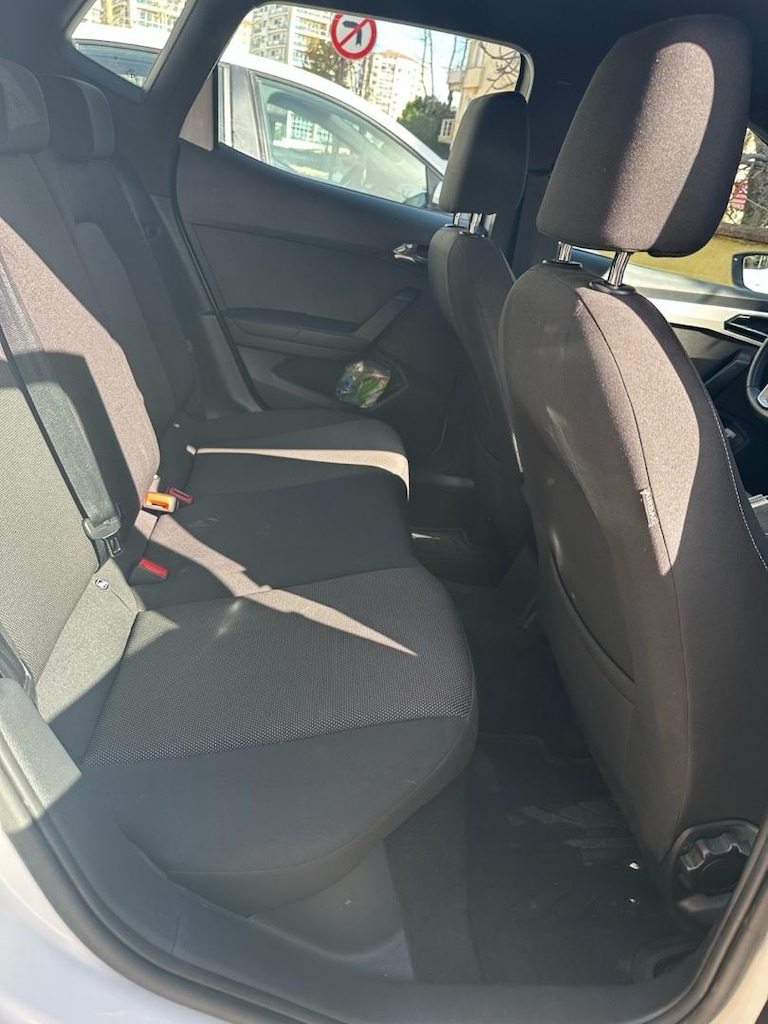 SEAT ARONA 1.6 TDI - 8