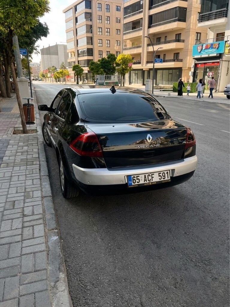 megan iki makyaj lı kasa 1.5 dci 105 beygir 6 illeri - 2
