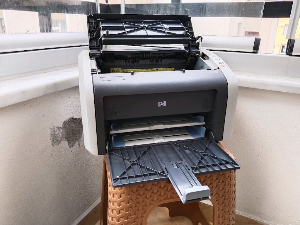 HP LazetJet 1010 Lazer Yazıcı - 4