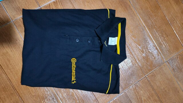 Continental marka tshirt....Bir koltuk altı uçtan diğer uca yanlamasın