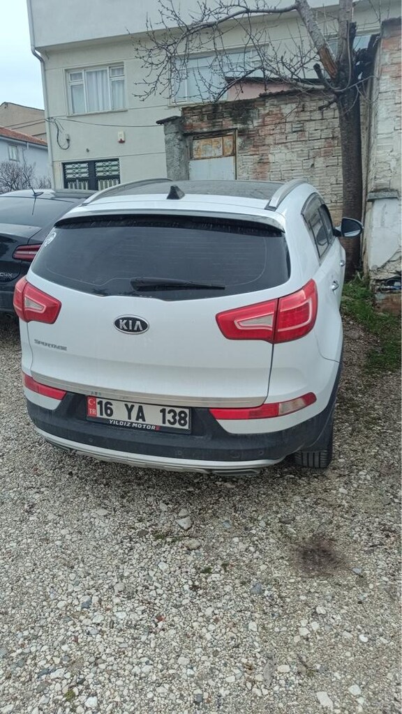 Kia sportage 2012 - 3