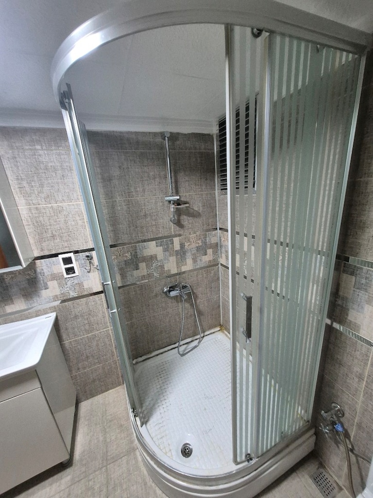 2 YILLIK BANYO TAKIMI