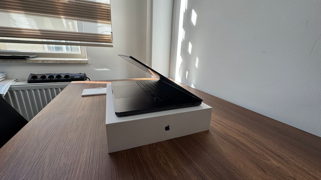 MacBook Pro - 16 inç - M4 Pro - 48 GB RAM - Kaskolu ve Garantili - 6