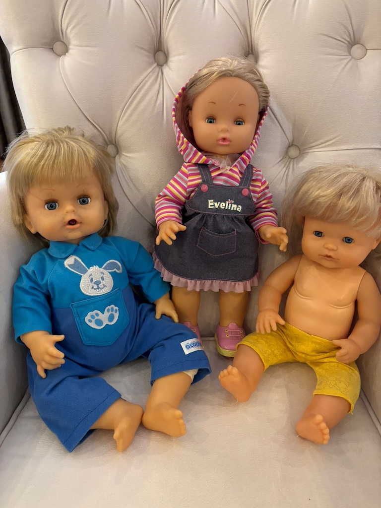 CİCCİOBELLO ÇOK HASTAYIM VE EVELİNA YÜRÜYEN OYUNCAK BEBEK