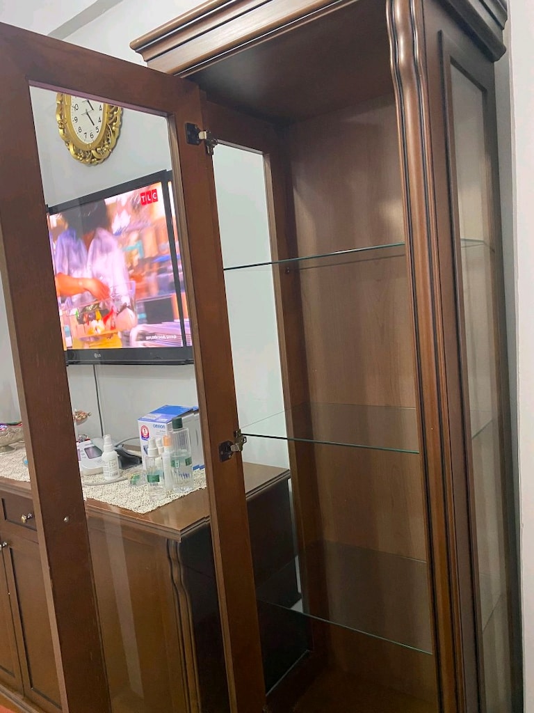 Gümüşlük Konsol Vitrin Takımı - 7