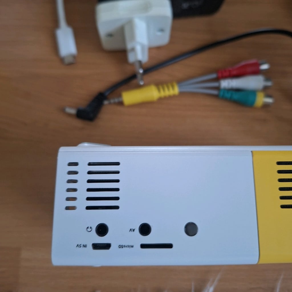 Mini Led projector - 2