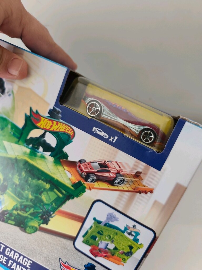 HOTWHEELS CITY GHOST GARAGE MATTEL +4 Yaş - 2