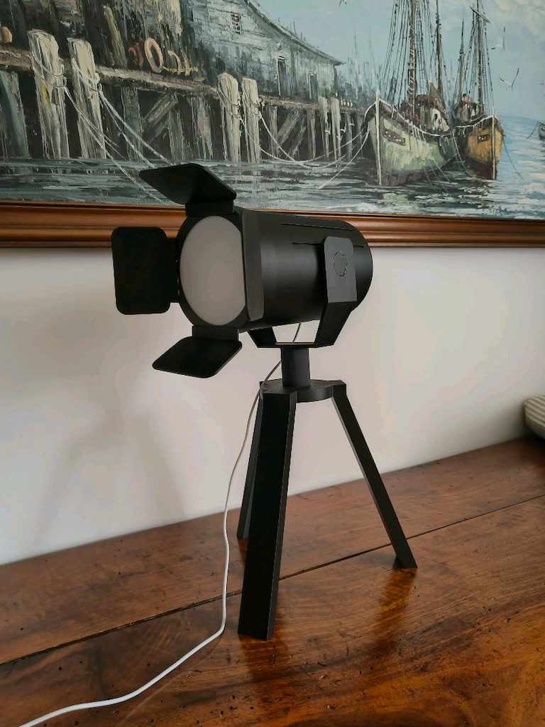 3D Baskı Sinema Projektör Tasarımlı Masa Lambası | USB LED - 2