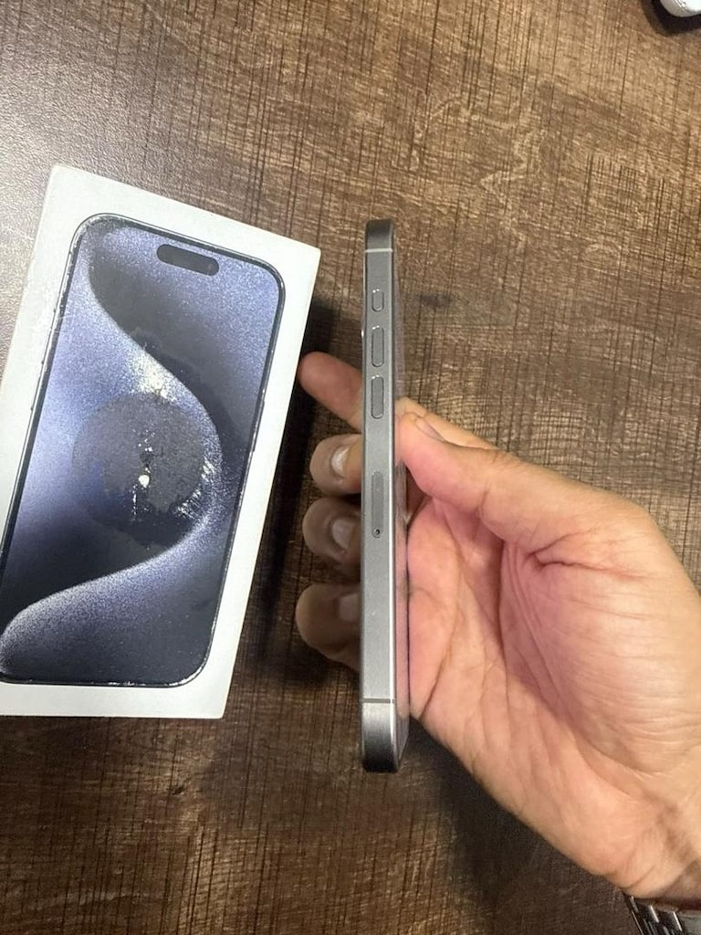 İPHONE 15 PRO 128 GB - 2