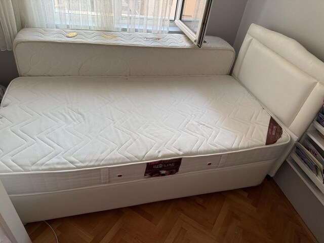 tek kişilik 100*200 yatak+baza+başlık