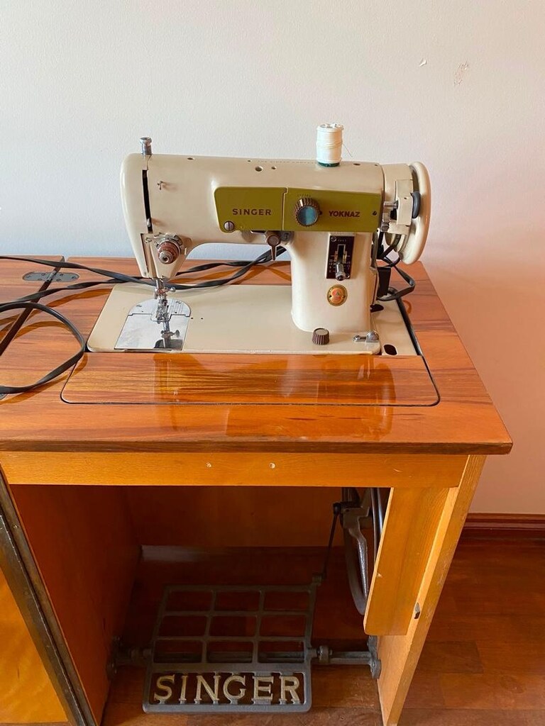 Singer Yoknaz Dolapli Vintage Dikis Makinesi - 3