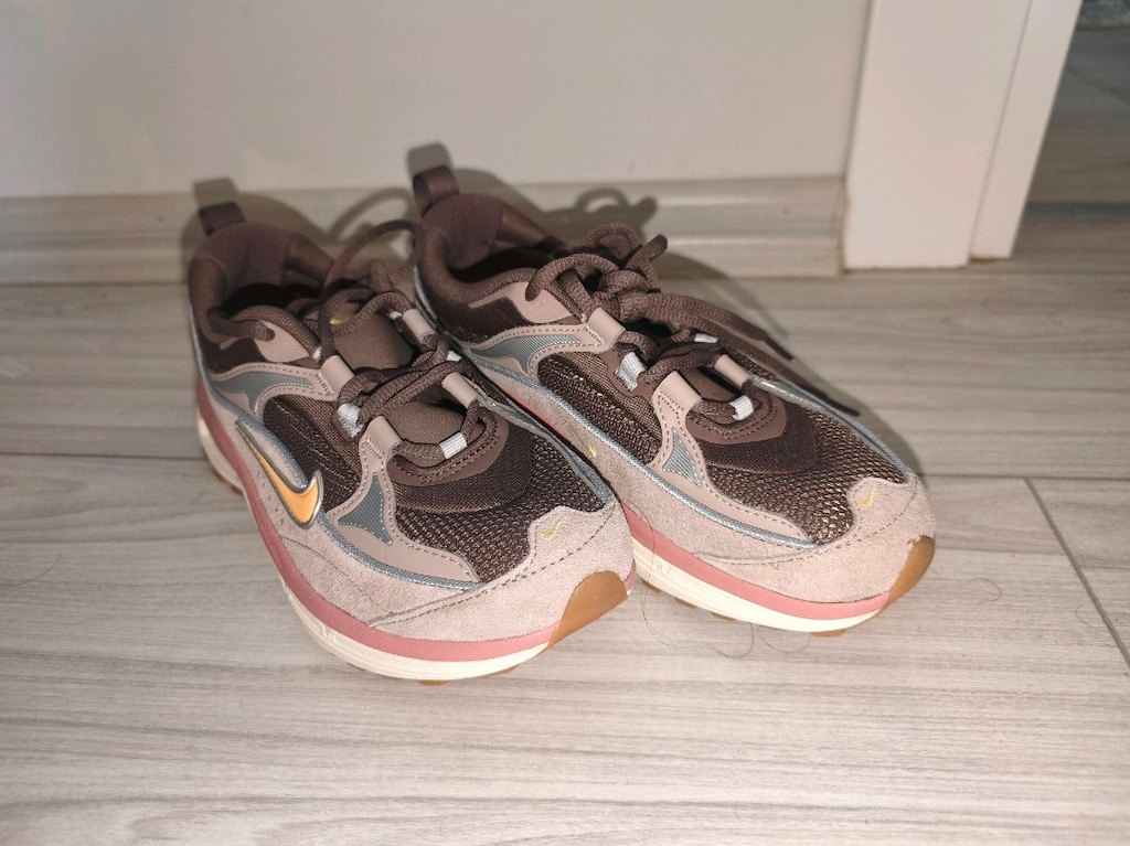 Sıfır Orijinal Nike Air Max Bliss Plum Eclipse (36 Numara / 22.5 CM) - 2