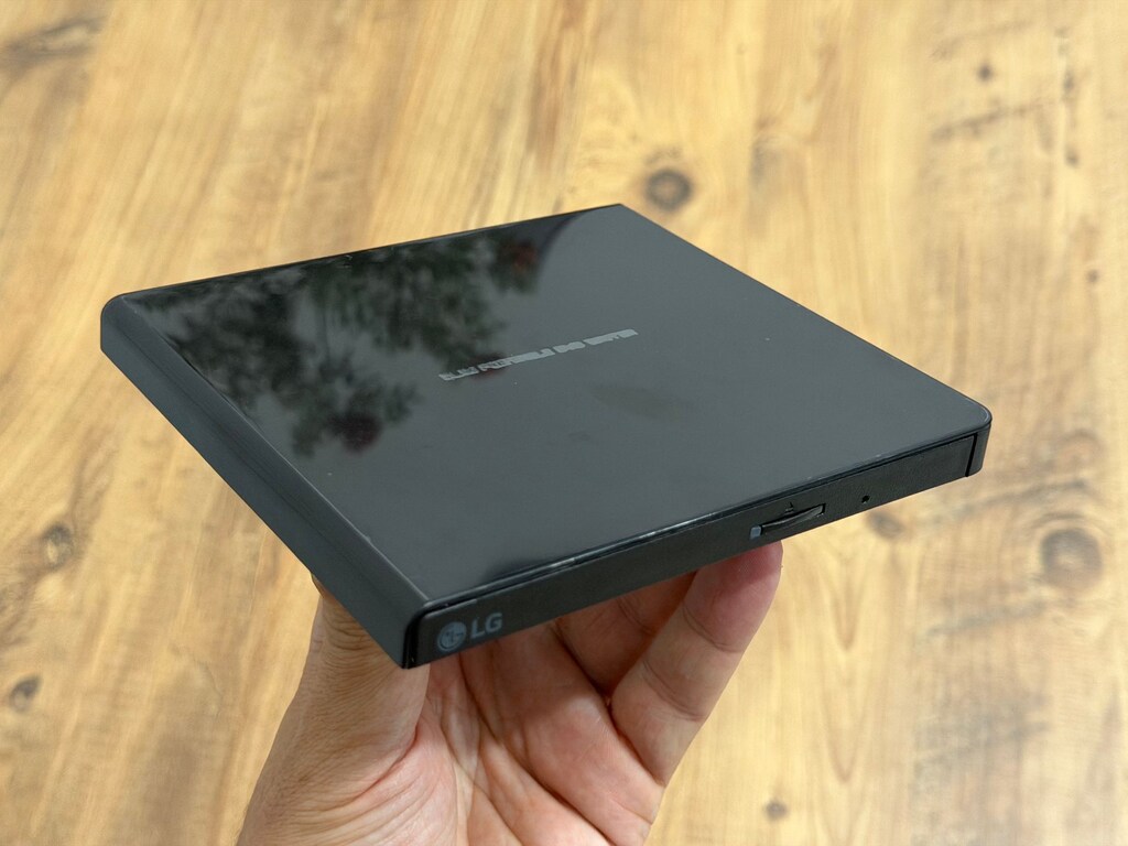 LG GP55EX70 Slim Taşınabilir DVD Sürücü Yazıcı - 5
