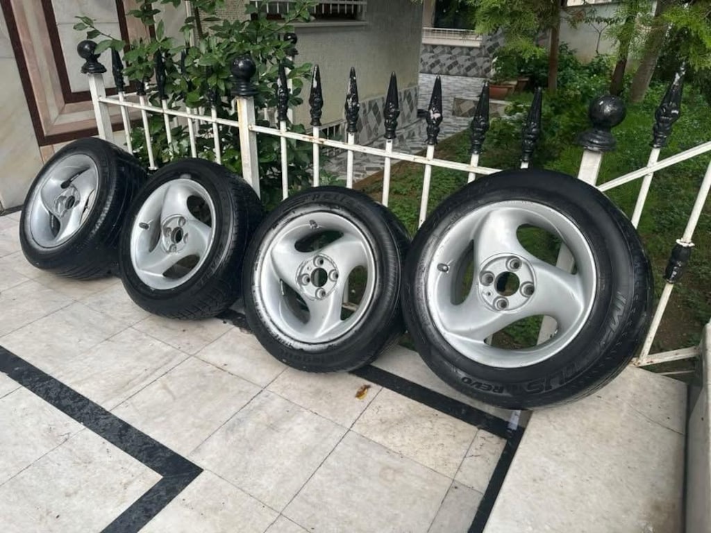 Spor CMS jant lastik takımı 3.Lassa 185 60 14 1.Adet petlas 175 65 14 - 2