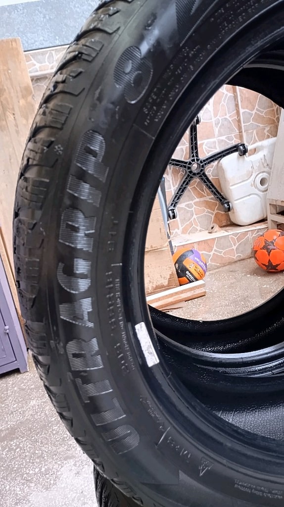 205 55 16 kar lastiği Goodyear - 4