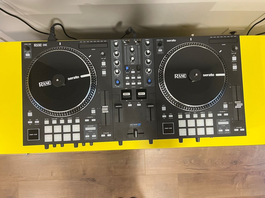 Rane One DJ Controller - 8