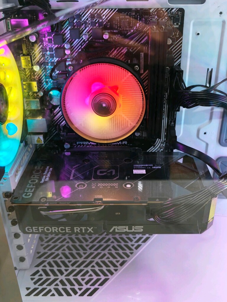 ASUS DUAL RTX 5060 Ti 8GB / RYZEN 7 5700 / 16GB RAM / 512GB NVMe - 3