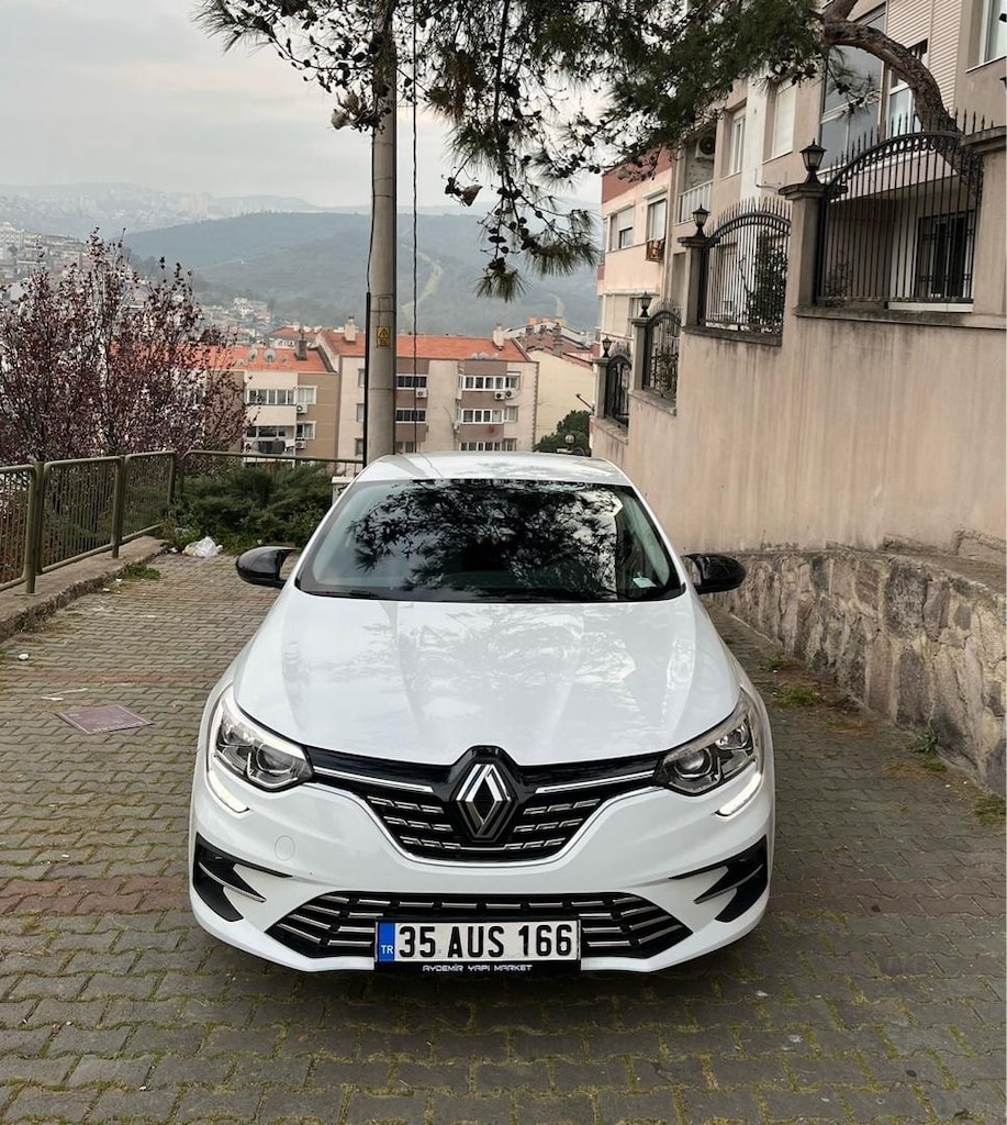 MEGANE 4 OTOMATİK VİTES 2021 MODEL YENİ KASA EKSTRALI - 2