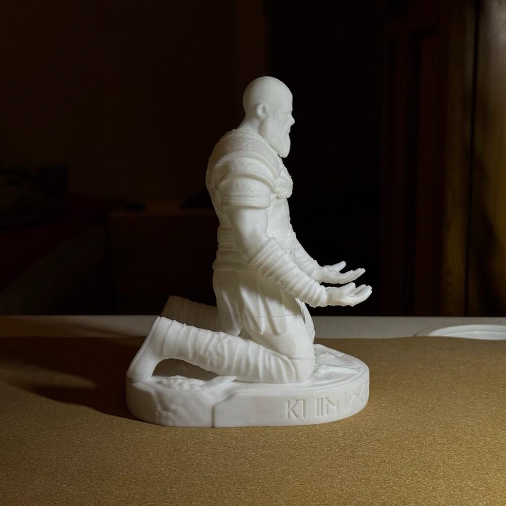 3D Baskı Oyun Figürü – 15 cm – Özel Tasarım Stand - 3