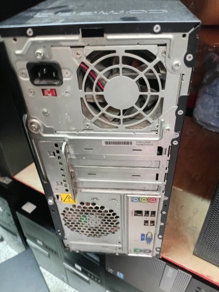 COMPAQ BİLGİSAYAR KASASI - 3