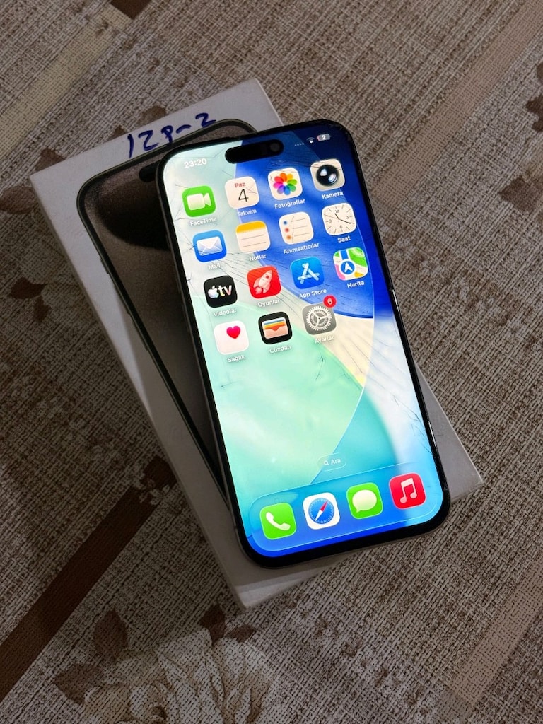 İPhone 15 Pro 128 GB YD - 3
