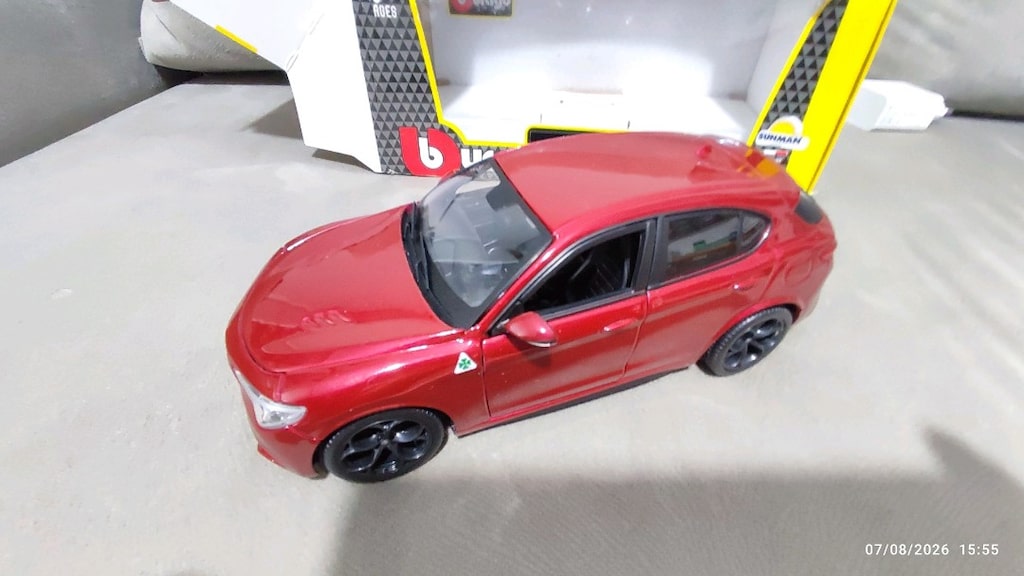Alfa Romeo Stelvio Hatcback modeli metal diecast araba - 9