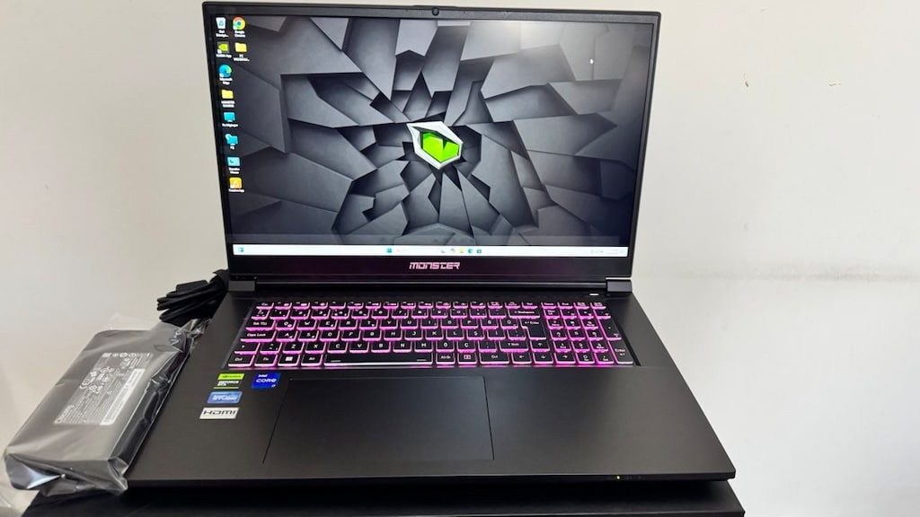 MONSTER-20ÇEKİRDEK-12NESİLİ7-32GBRAM 1TBM2SSD-500GBHD-12GBRTX4050.17.3