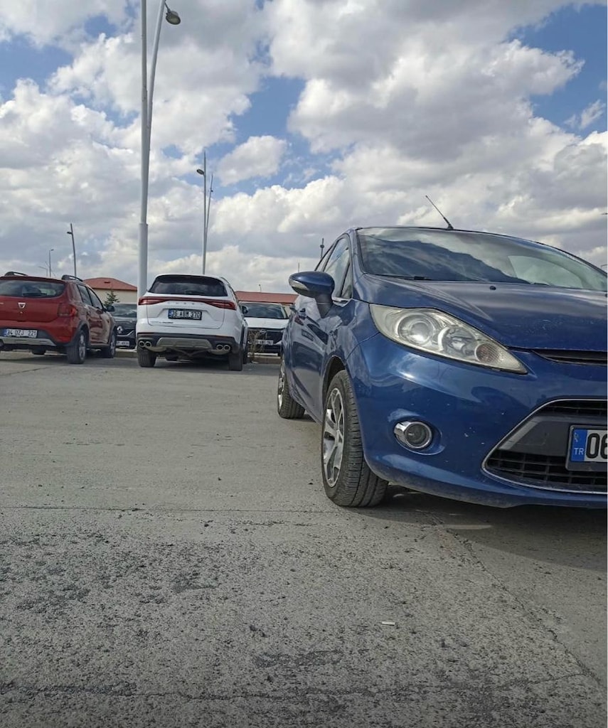 ford fiyesta - 2