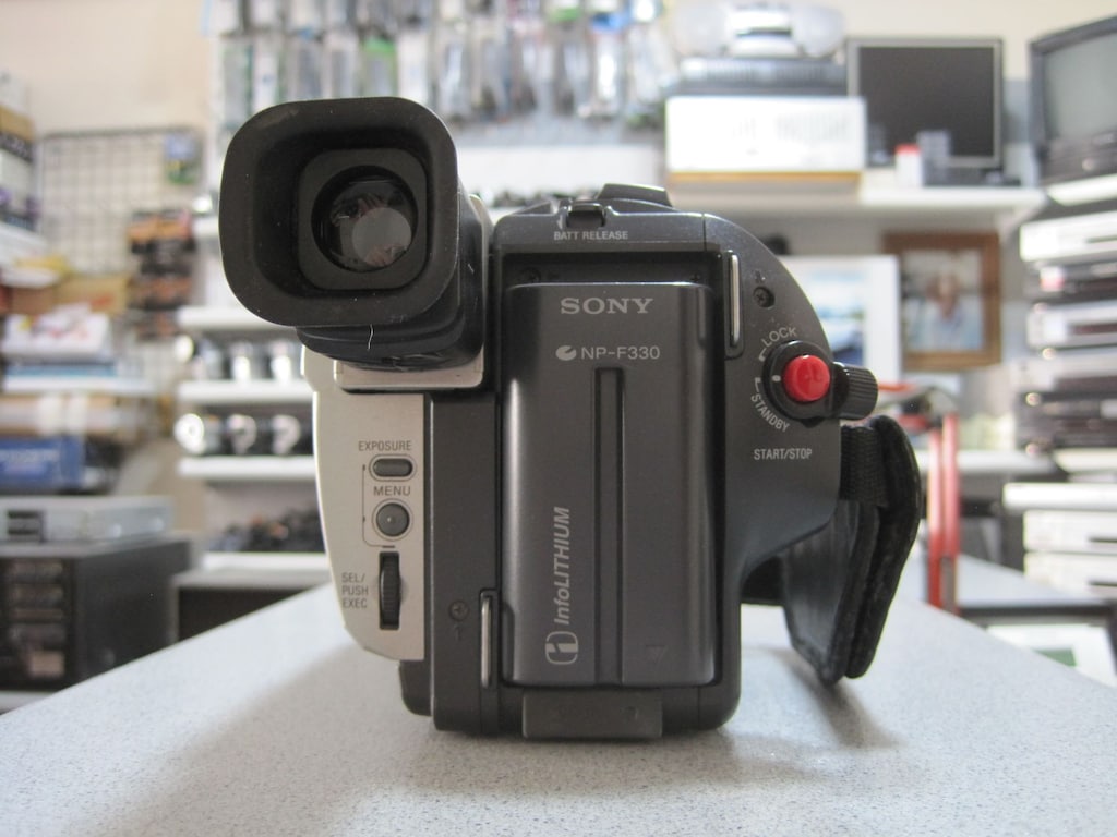 SONY DCR-TR317 VİDEO 8 KAMERA GECE GÖRÜŞLÜ ÇOK ÇOK TEMİZ - 4