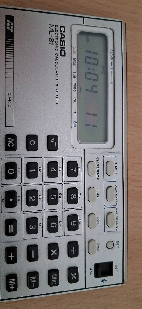 CASIO ML-82 PİYANO CALAN HESAP MAKINESI VE SAAT ALARM - 3