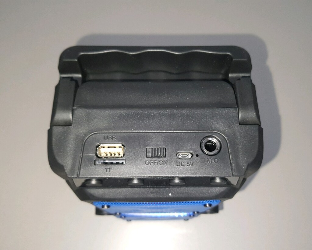 Bluetooth hoparlör mikrofonlu rgb ışıklı şarjlı ses bombası,extra bass - 5