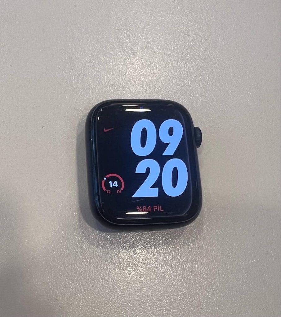 Apple Watch Series 8 45MM - 4
