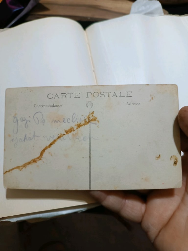 Gazi Mustafa Kemal in meclis konuşması kartpostal. - 3